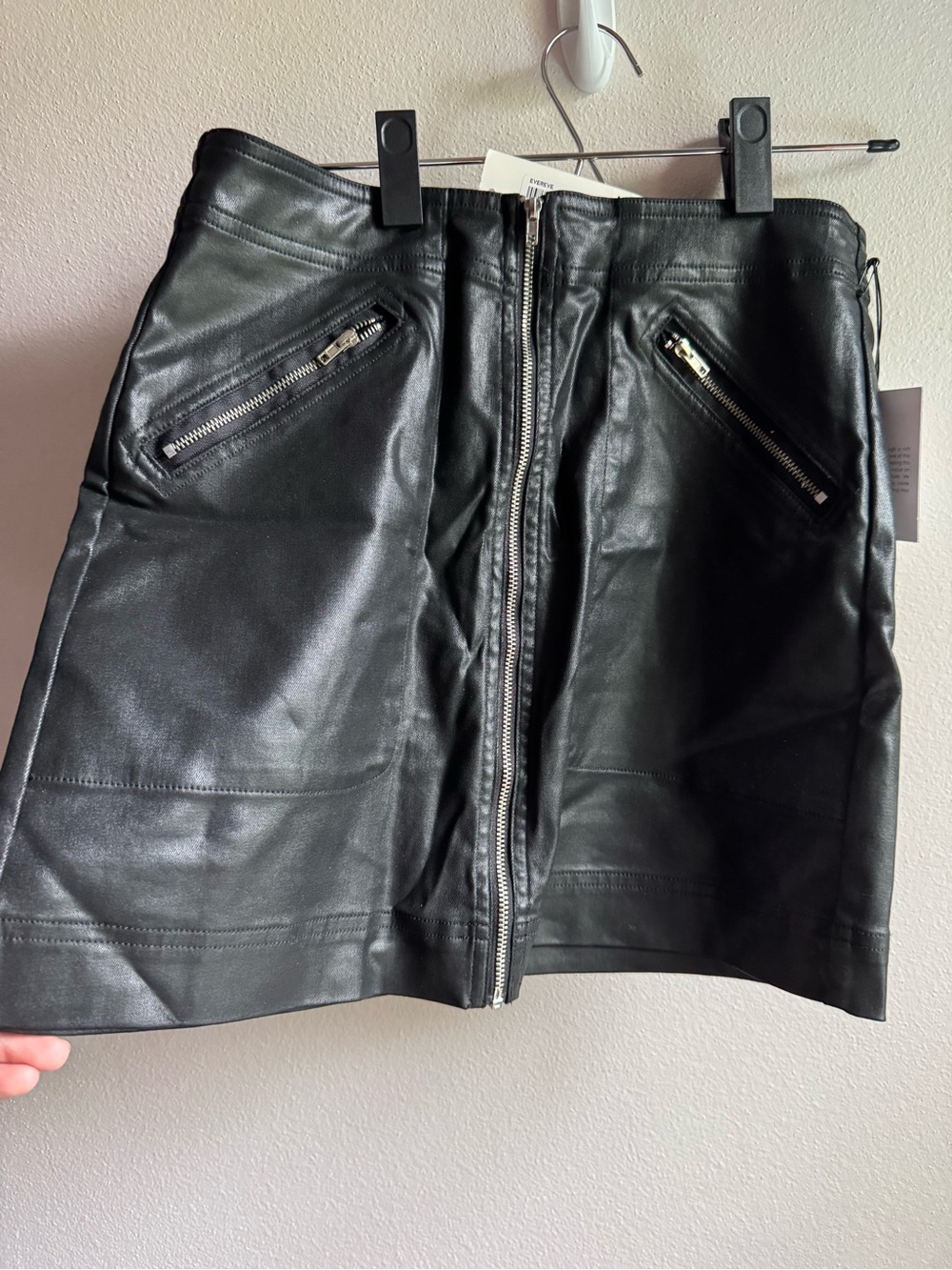 Evereve Black Faux Leather Zip-Front Mini Skirt